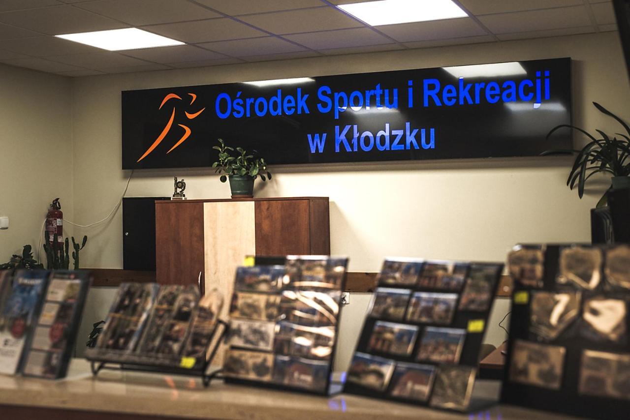 Dom Wycieczkowy "Na Stadionie" Hotel Klodzko Ngoại thất bức ảnh