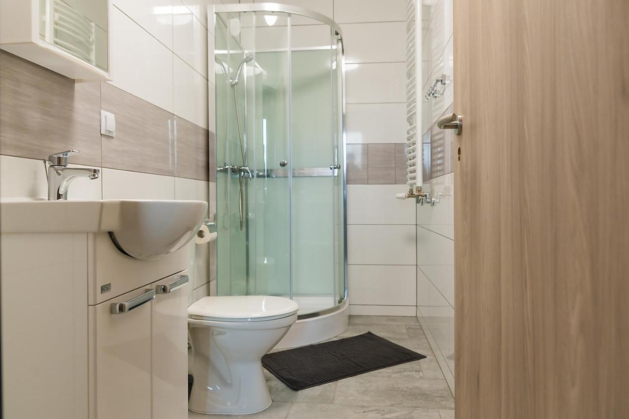 Dom Wycieczkowy "Na Stadionie" Hotel Klodzko Ngoại thất bức ảnh